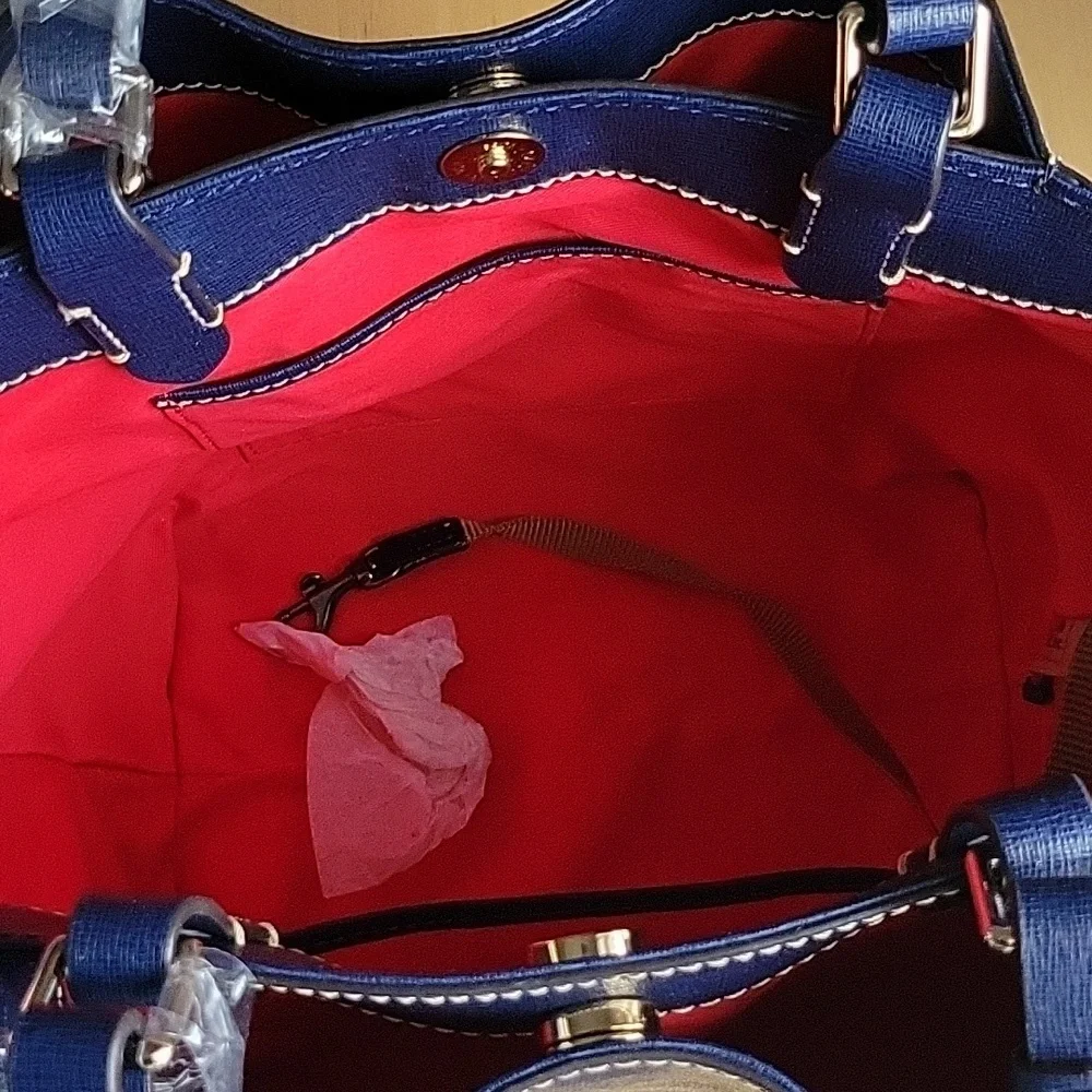 Brand new Dooney & Bourke Saffiano Leather Tote Small Flynn Marine - Picture 6 of 8